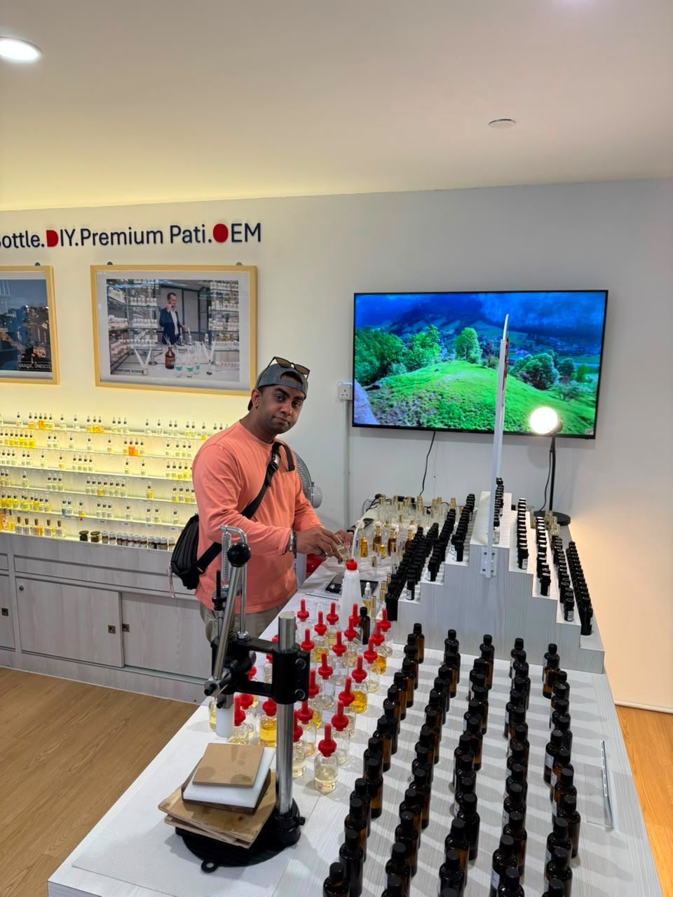 Perfume class demonstration